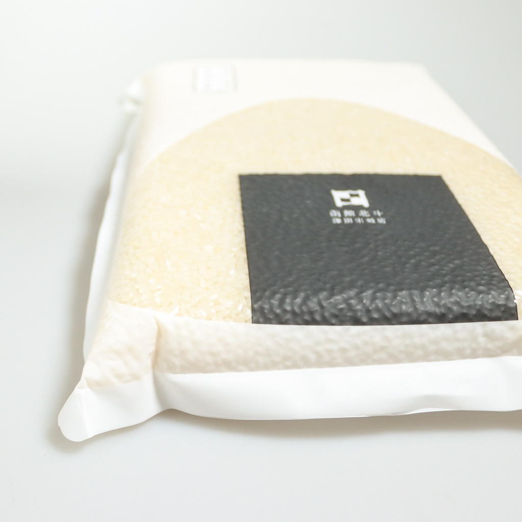 [A052] Rice Yumepirika high quality of Hokkaido