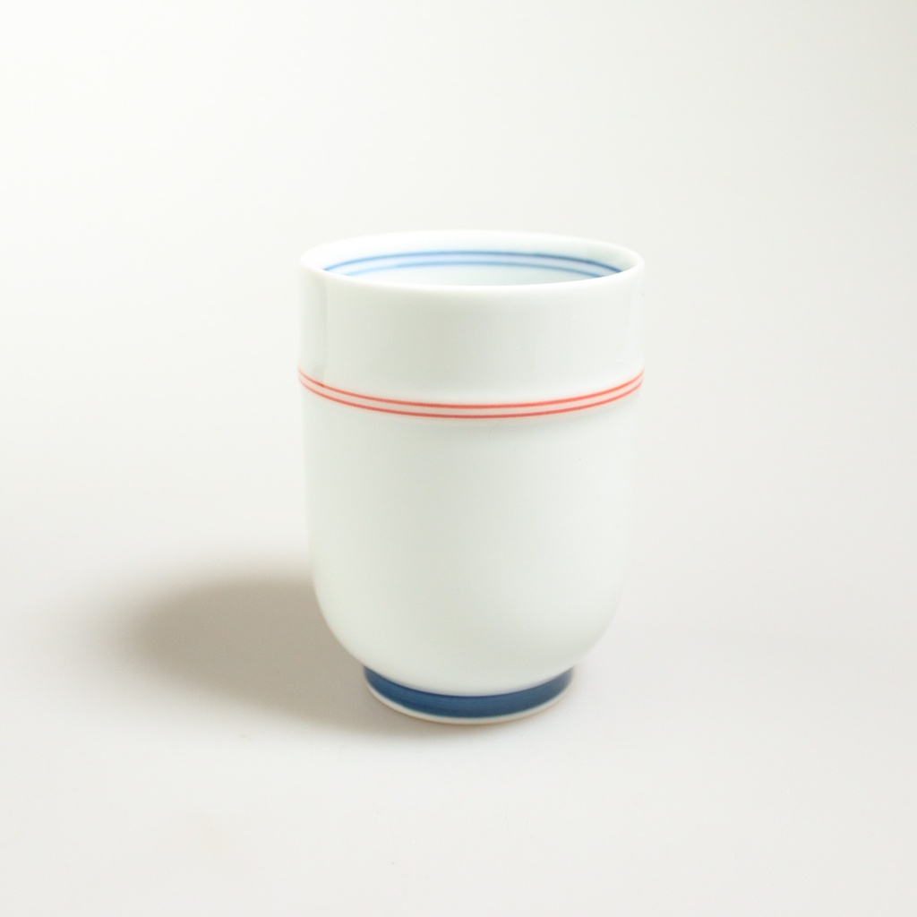 [J081] Tasse au liseré rouge "Yumeji" en porcelaine de Hasami
