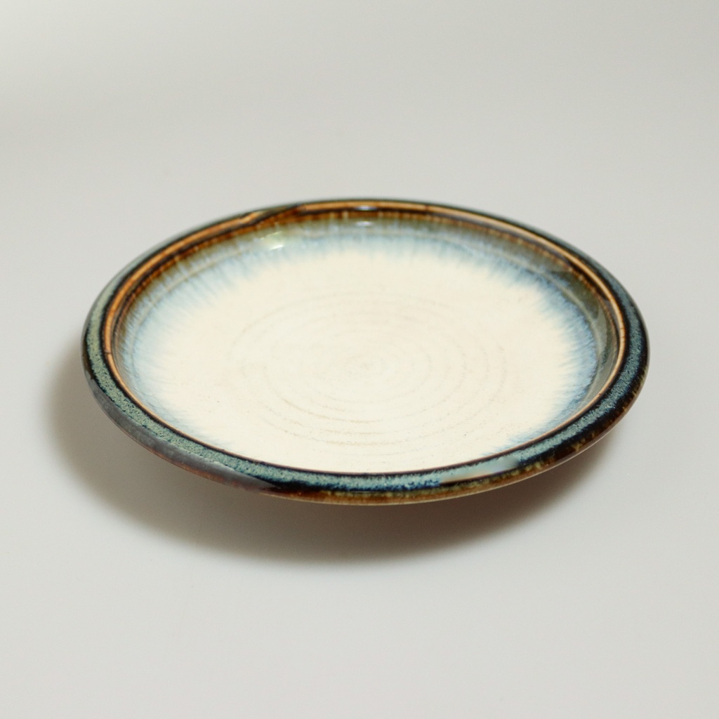 [J251] Small “Hyouzan” plate made of fine Mino earthenware