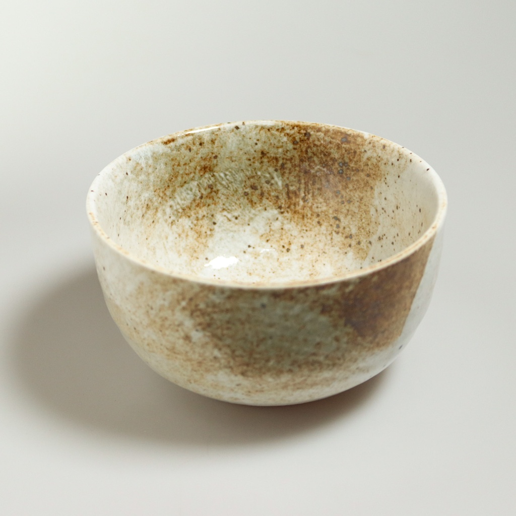 [J327] Bowl with matcha classic
