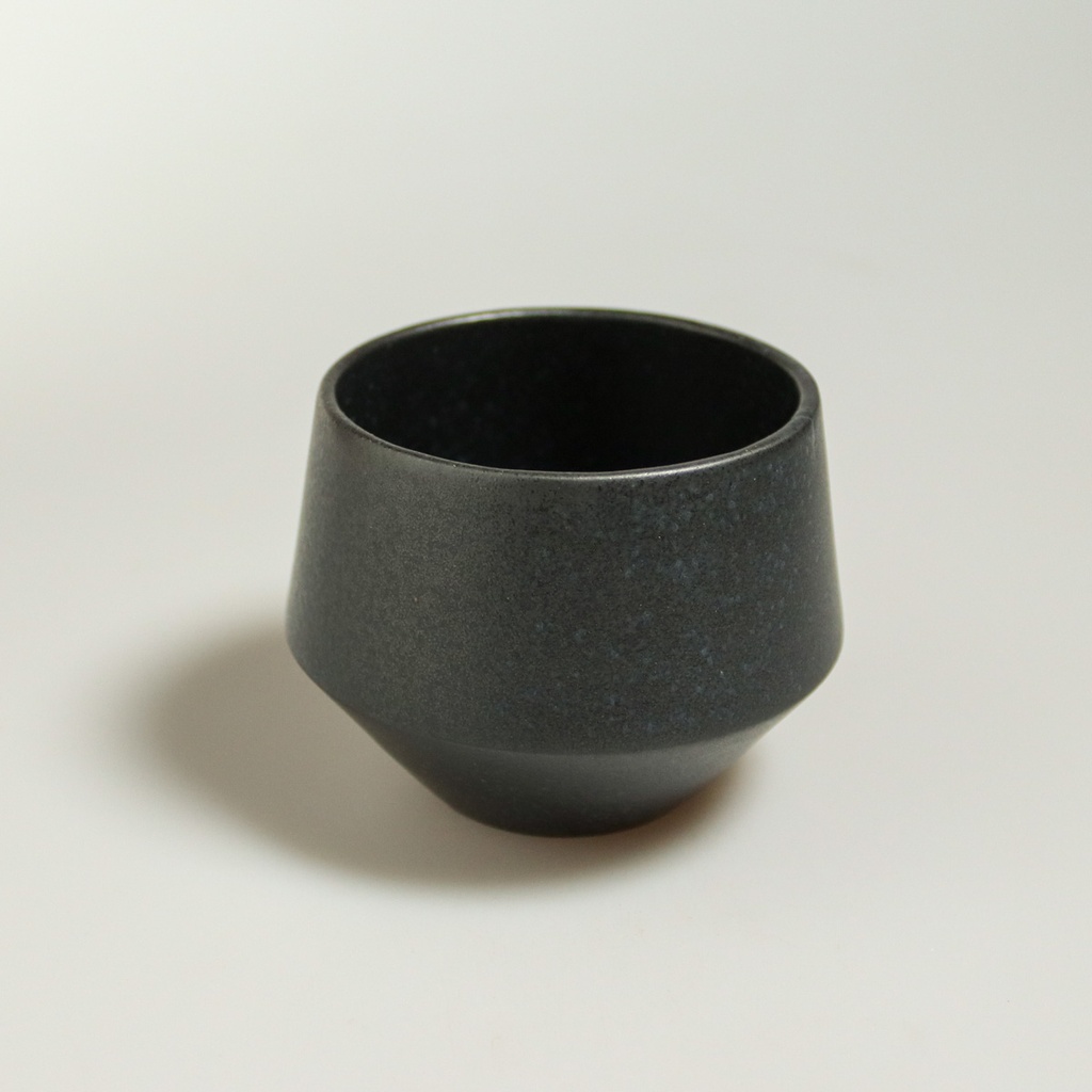 Tasse à thé « Frustum » noire