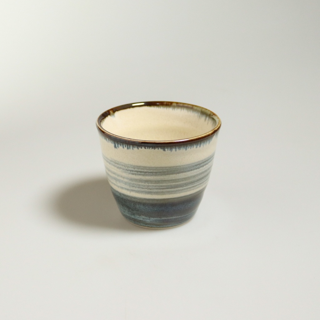 Tasse "Silver Tabby" en porcelaine d'Ichibara