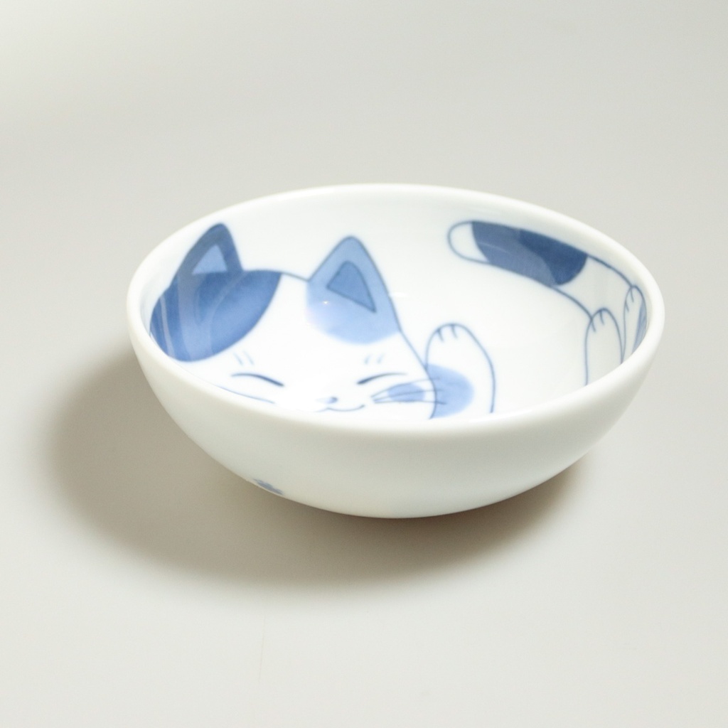[J405] Small bowl "Nekochigura"