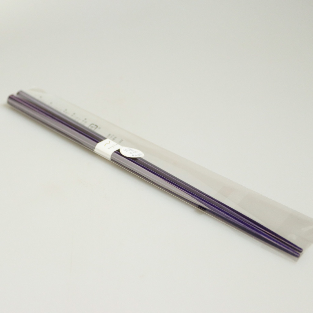 [J406] Baguettes violettes en bois massif