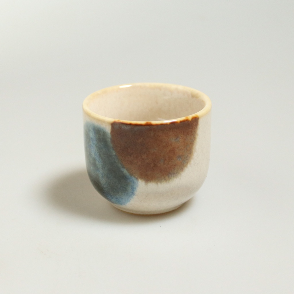 [J413] Tasse à saké "Dotatsu" en porcelaine de Mino