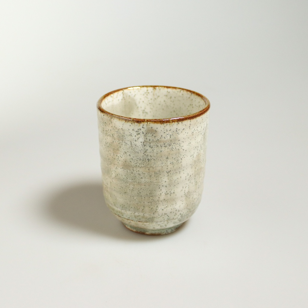 [J427] Cup with tea "Kailagi"