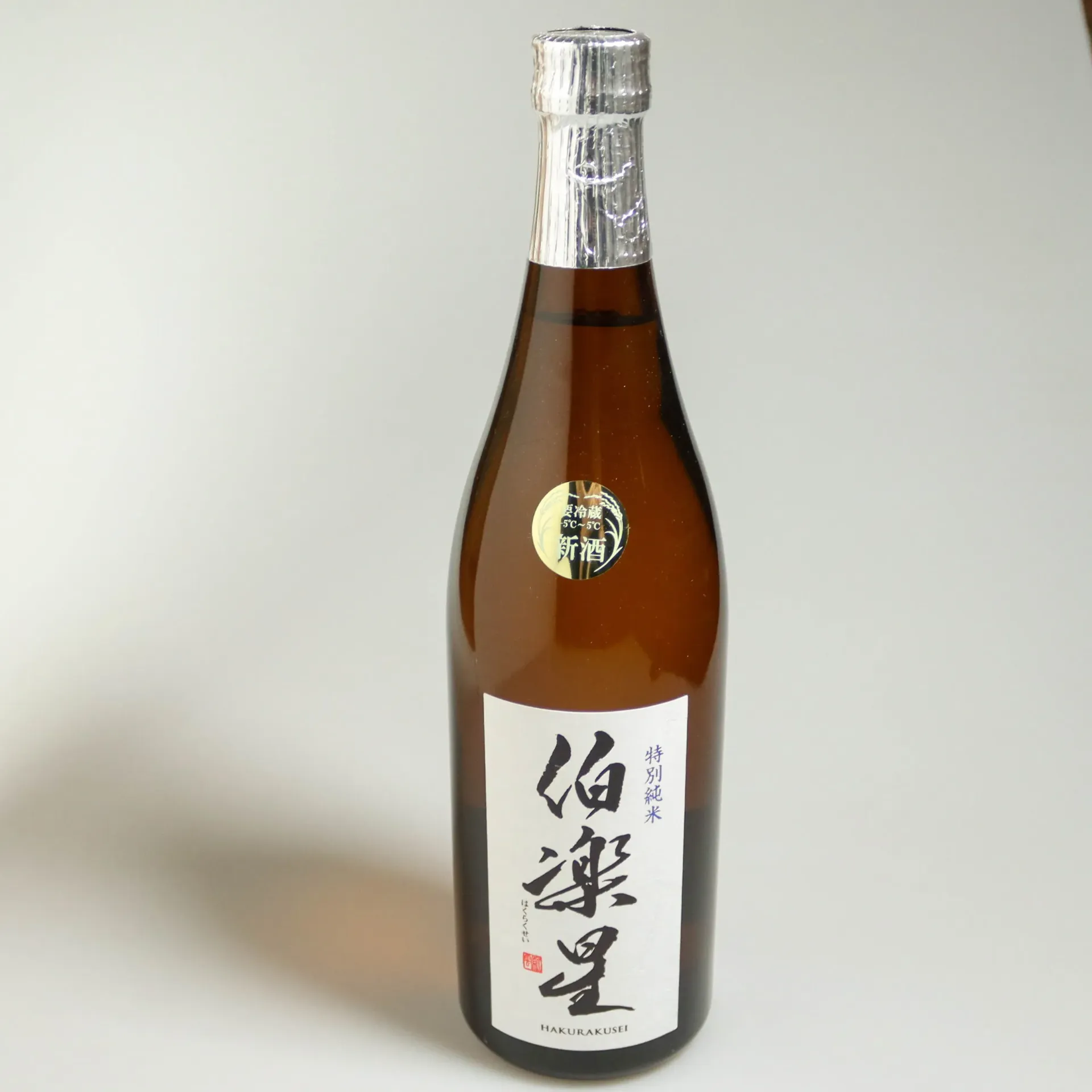 [D376] Saké "Hakurakusei" Tokubetsu Junmai