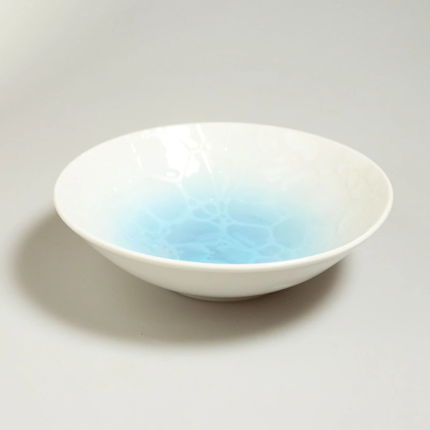 [J456] Assiette creuse « Umi » en porcelaine de Mino